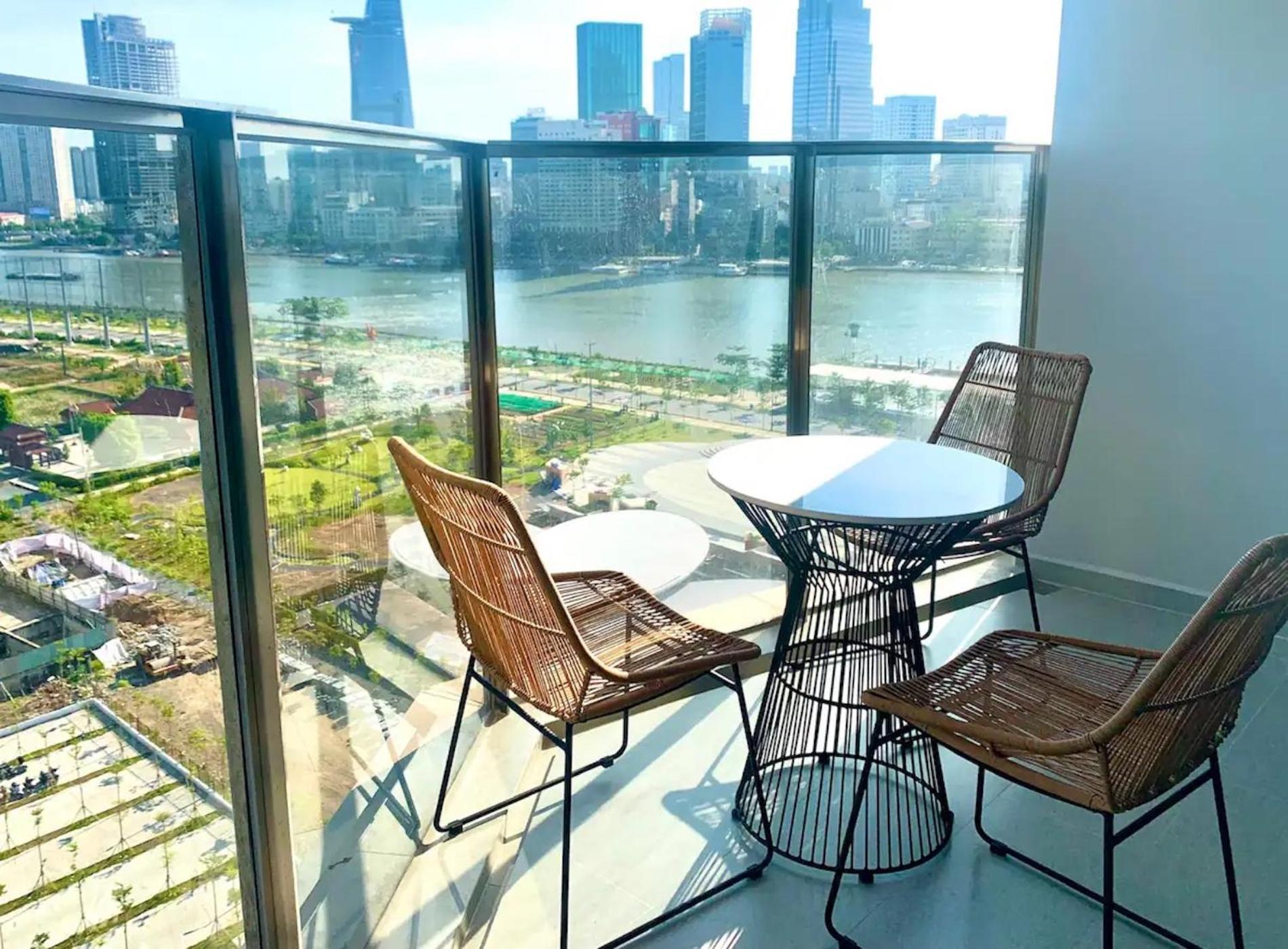 The Opera Apartment Cental Saigon Free Pool-Gym-Sauna Room- Golf Mini Ho-Chi-Minh-Stadt Exterior foto