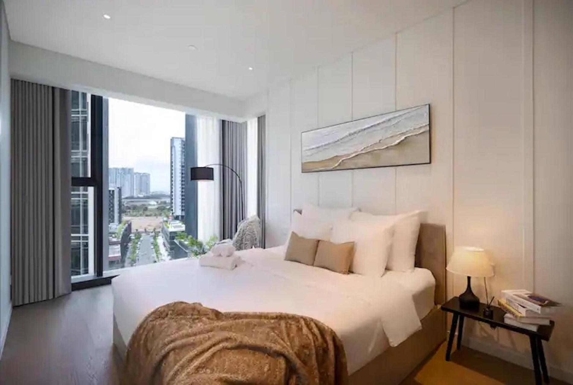 The Opera Apartment Cental Saigon Free Pool-Gym-Sauna Room- Golf Mini Ho-Chi-Minh-Stadt Exterior foto