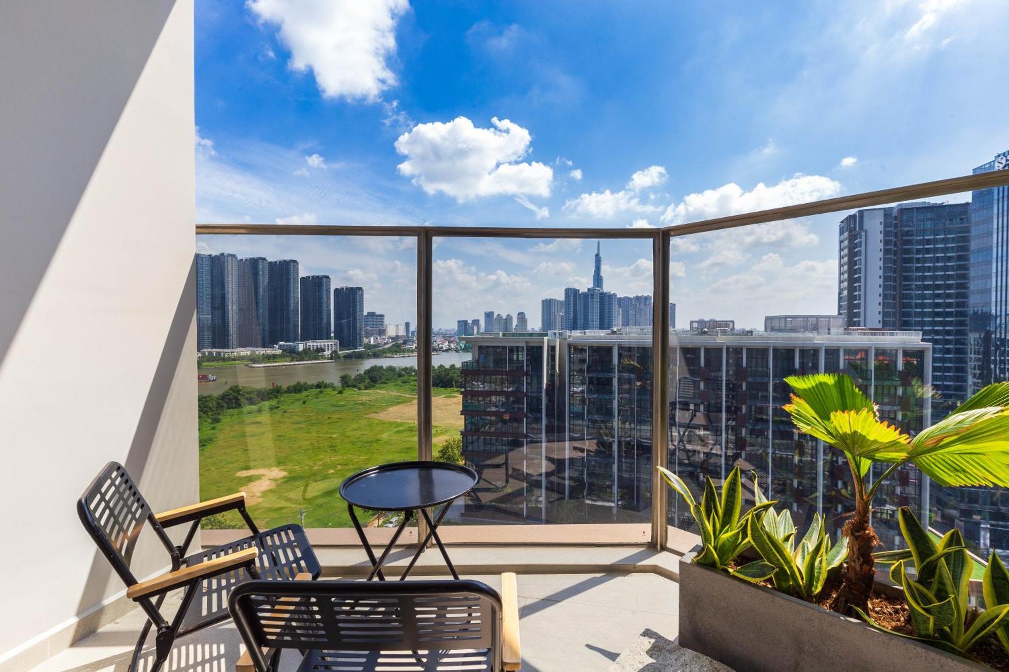 The Opera Apartment Cental Saigon Free Pool-Gym-Sauna Room- Golf Mini Ho-Chi-Minh-Stadt Exterior foto