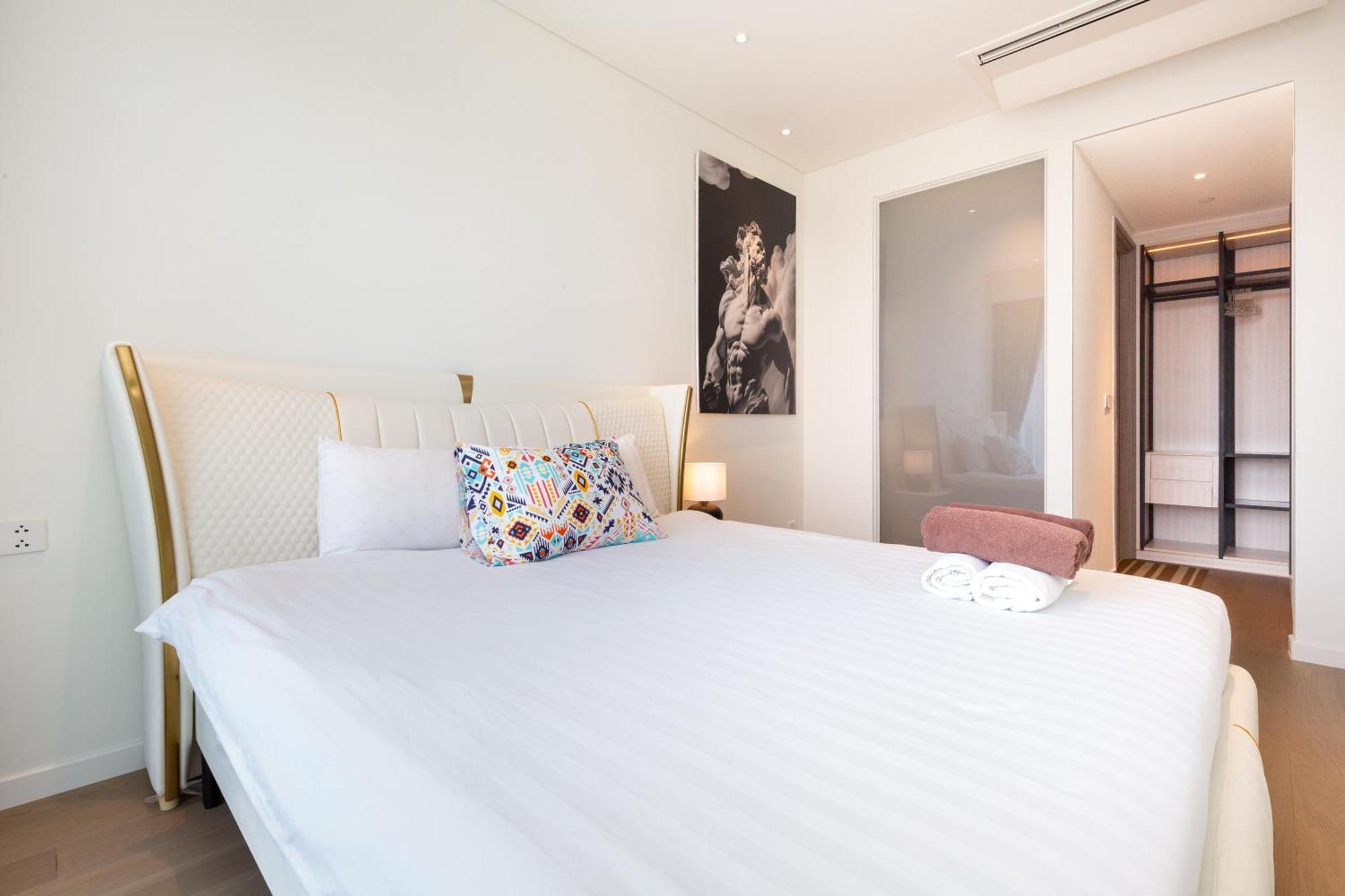 The Opera Apartment Cental Saigon Free Pool-Gym-Sauna Room- Golf Mini Ho-Chi-Minh-Stadt Exterior foto